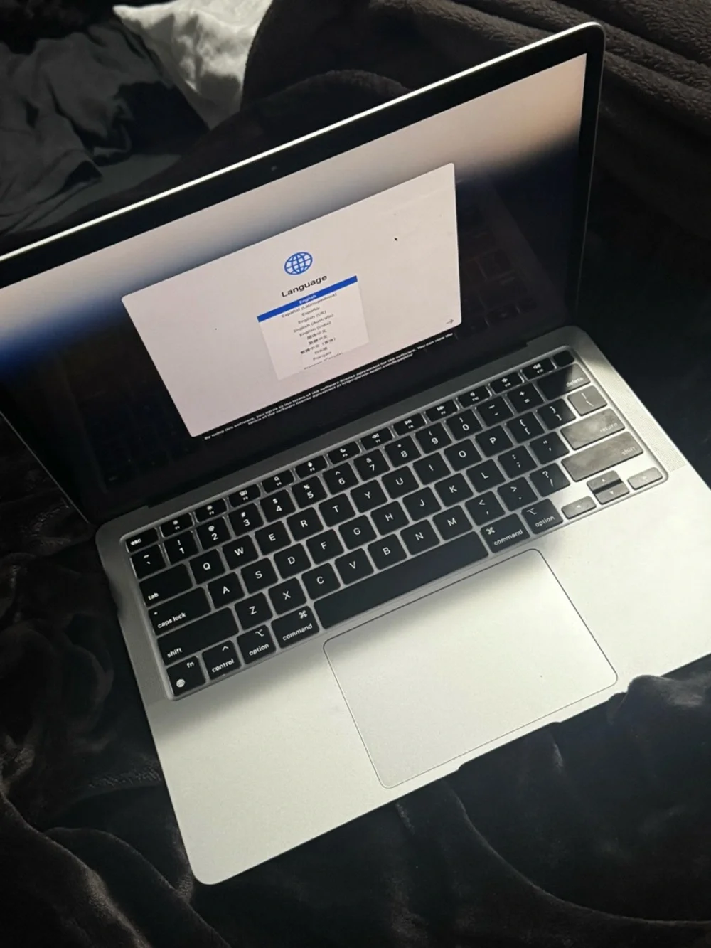 Apple MacBook Laptop - Silver Aluminum Finish